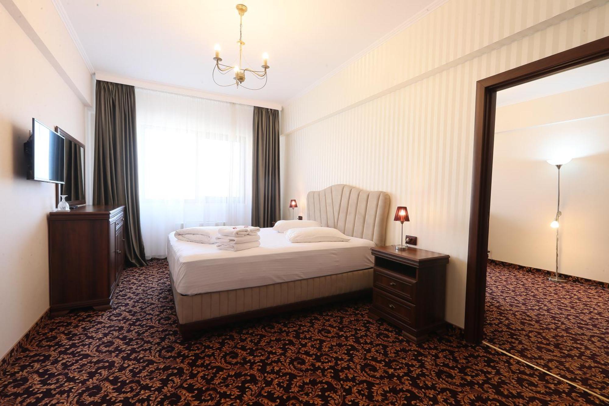 Hotel Impero Oradea Exterior foto