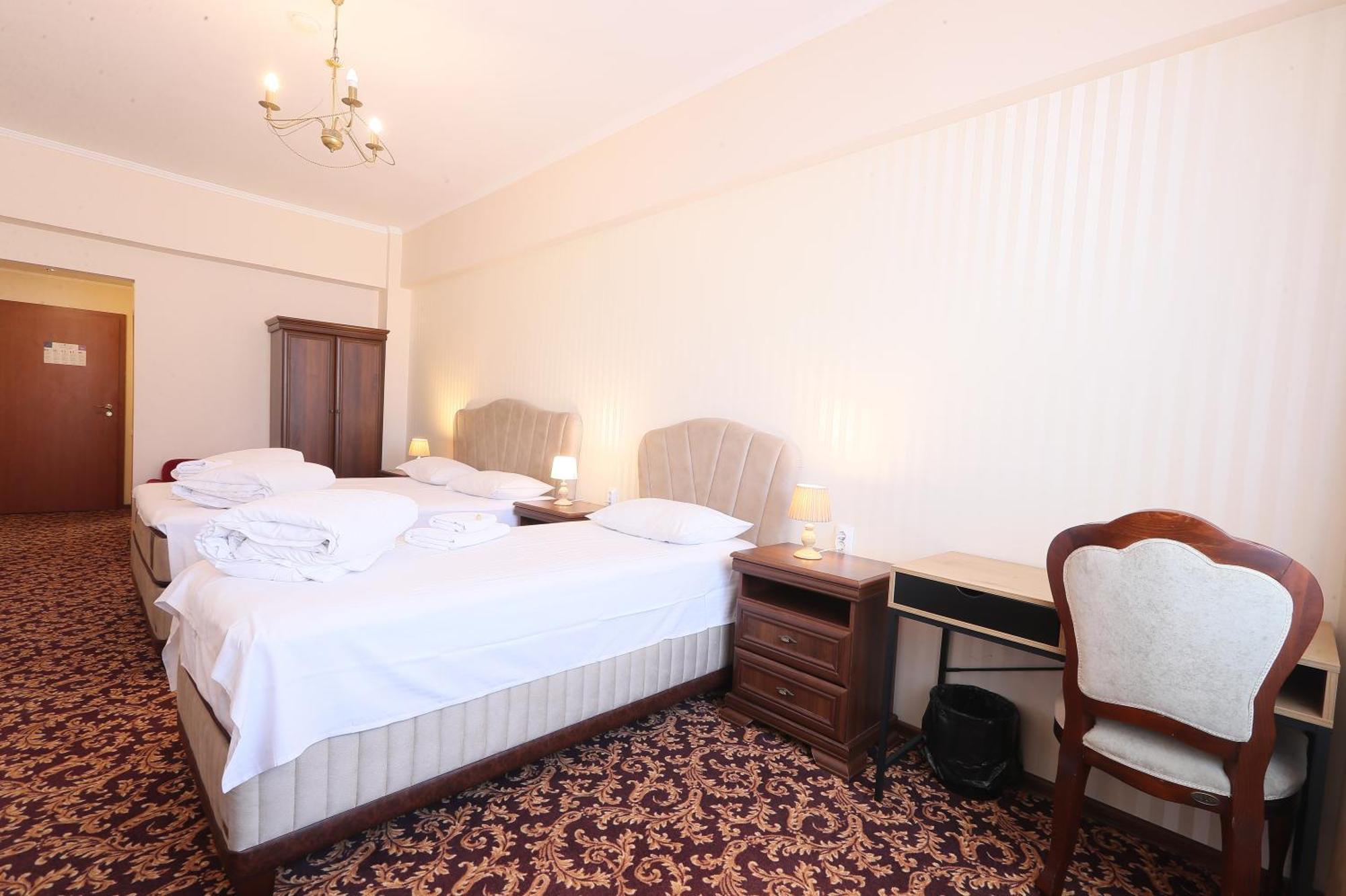 Hotel Impero Oradea Exterior foto