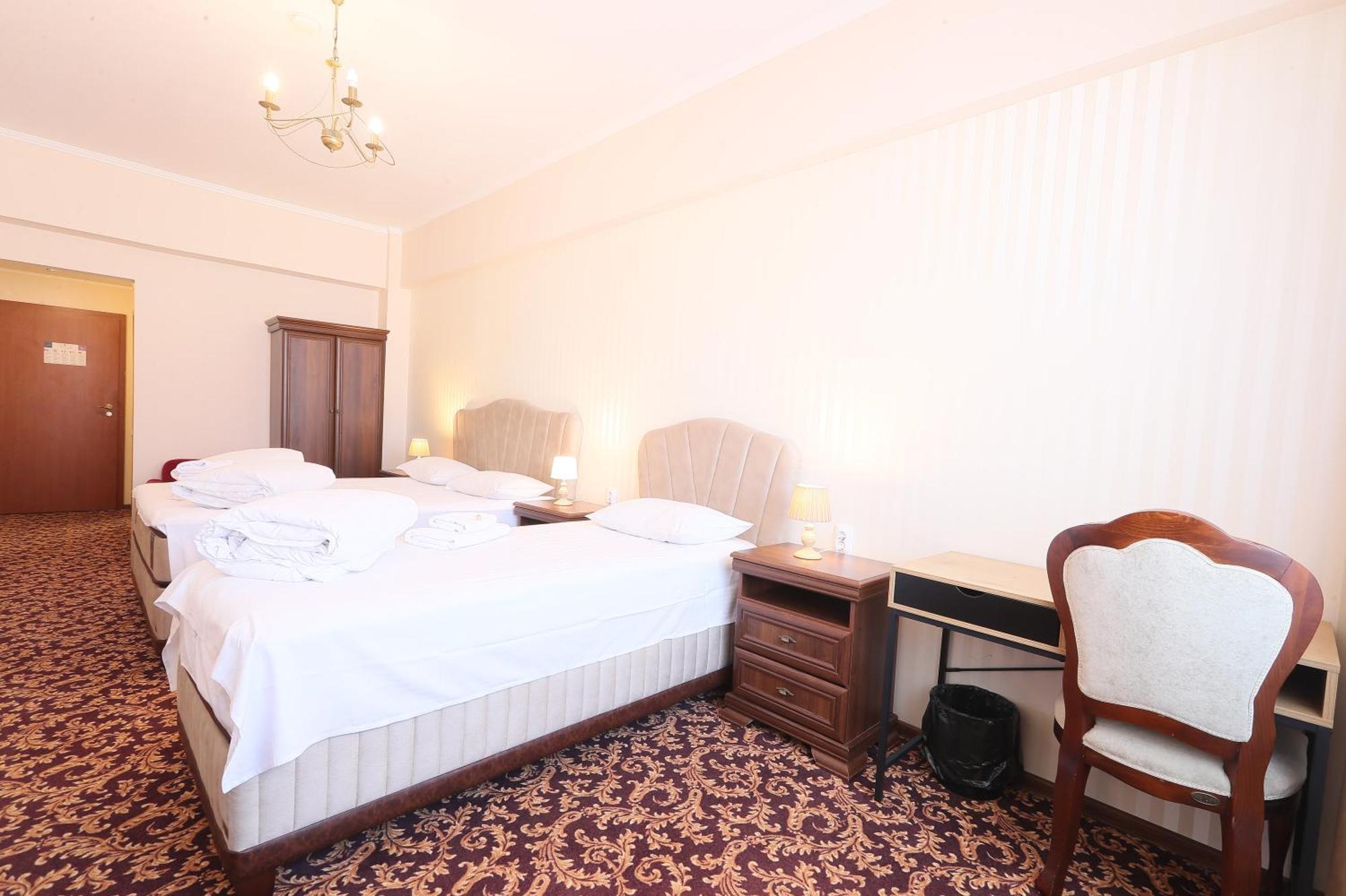 Hotel Impero Oradea Exterior foto