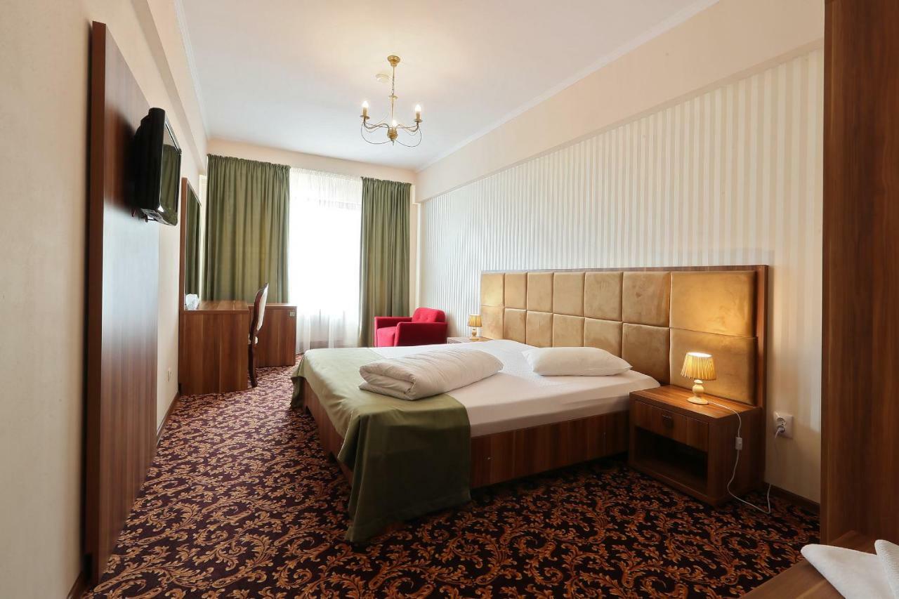 Hotel Impero Oradea Exterior foto